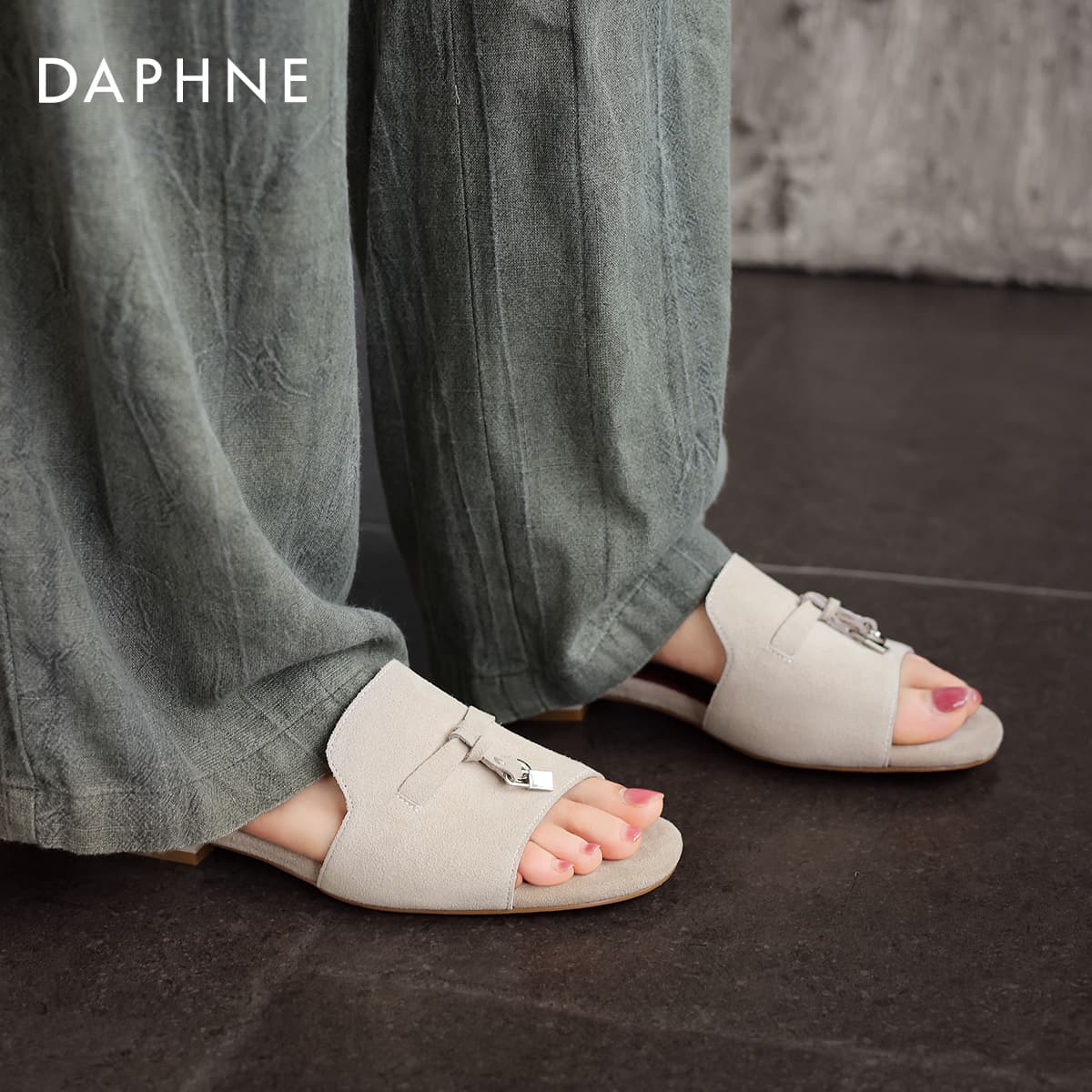 Сандалии DAPHNE Шлепанцы Песок Женские - изображение 5
