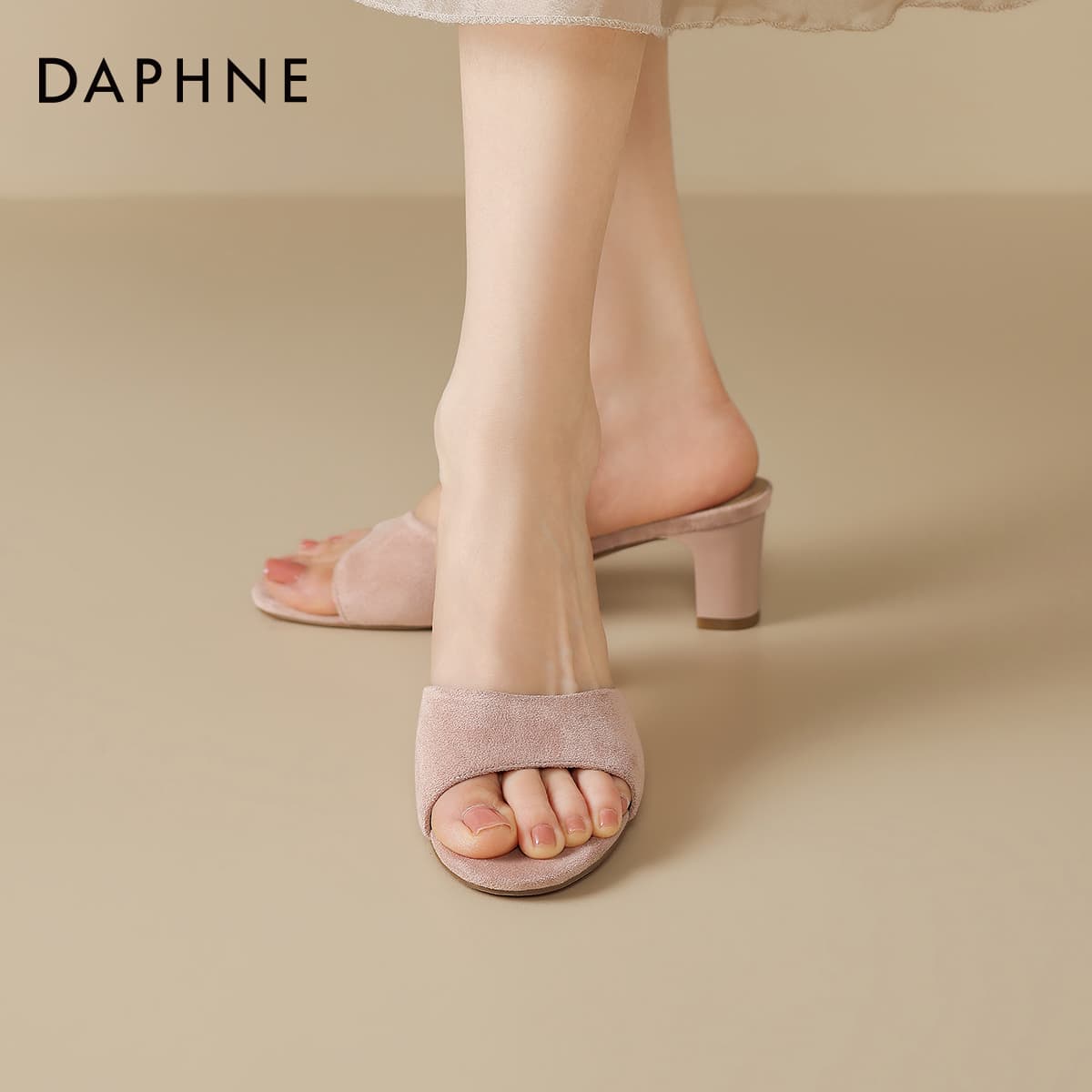 Сандалии Daphne Шлепанцы Женские - изображение 5