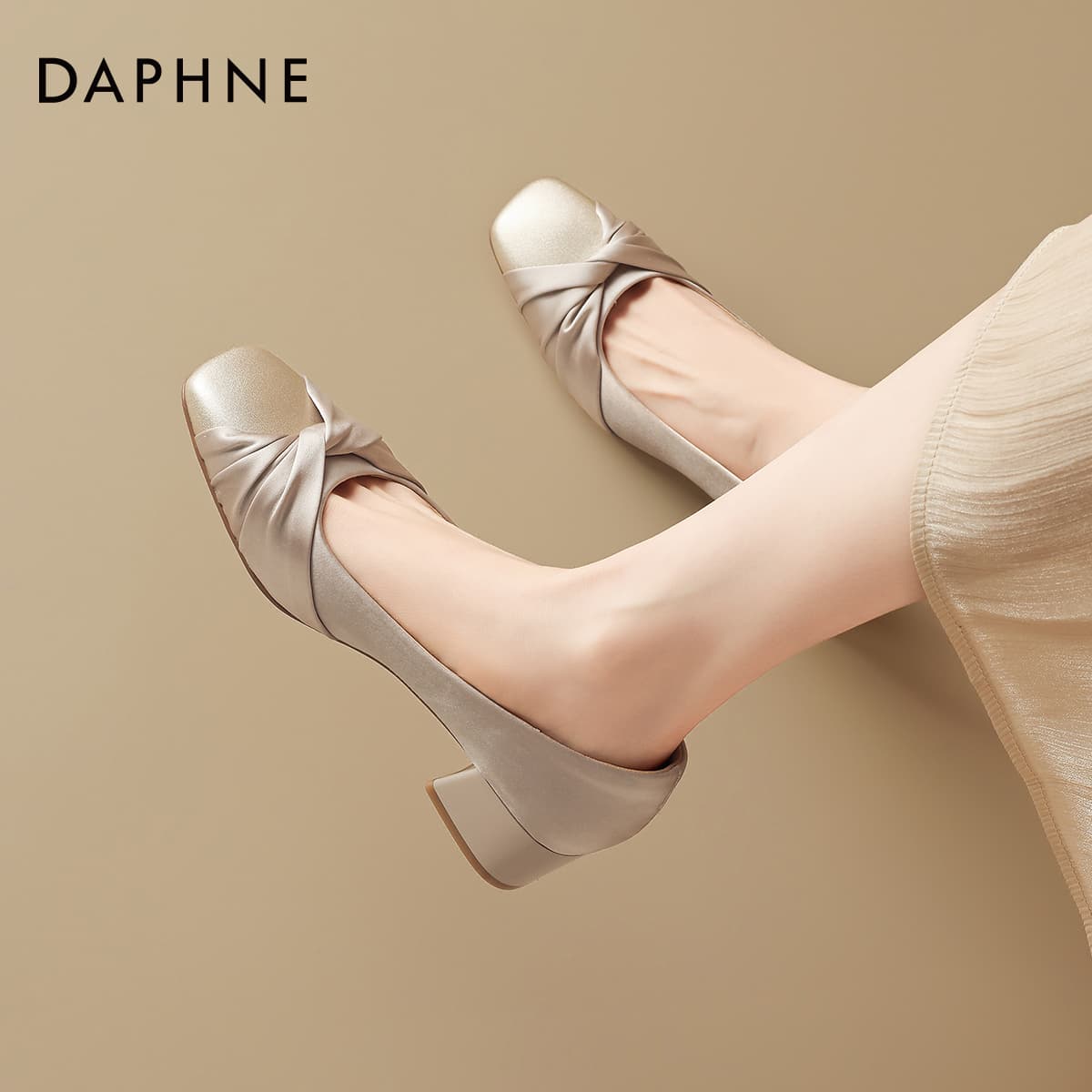 Туфли DAPHNE Высокие каблуки Low Топ Шампанское Женские - изображение 5