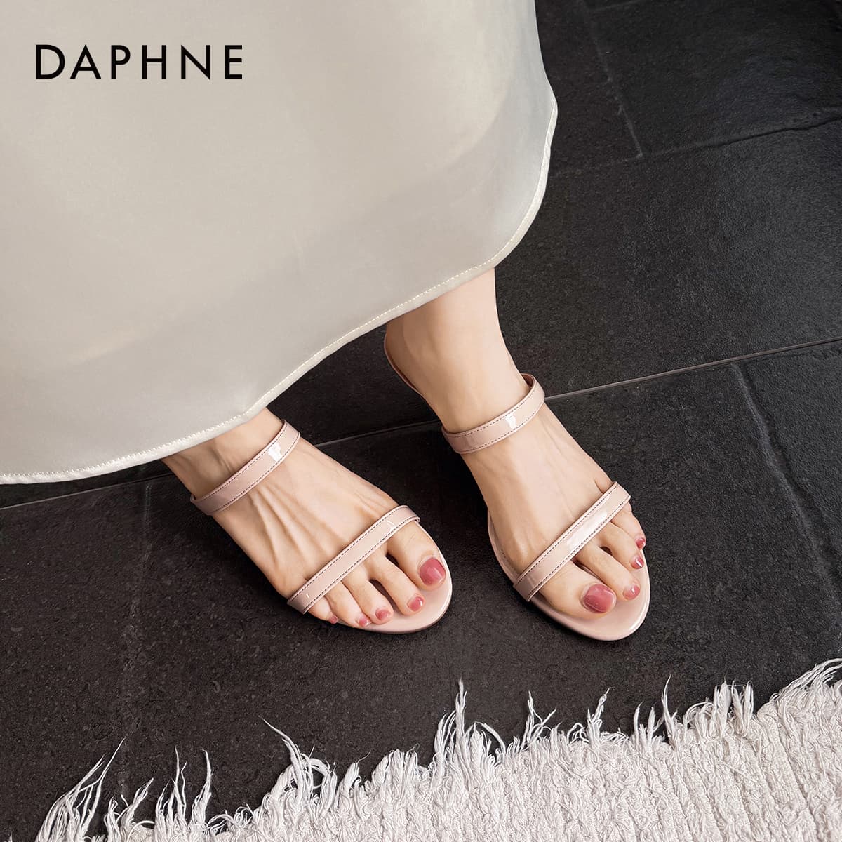 Сандалии Daphne Шлепанцы Женские - изображение 5