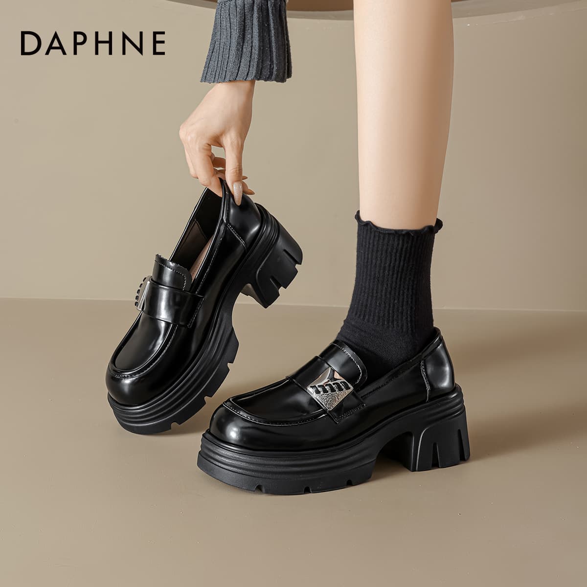 Лоферы DAPHNE Лоферы Low Топ Черный Женские - изображение 6
