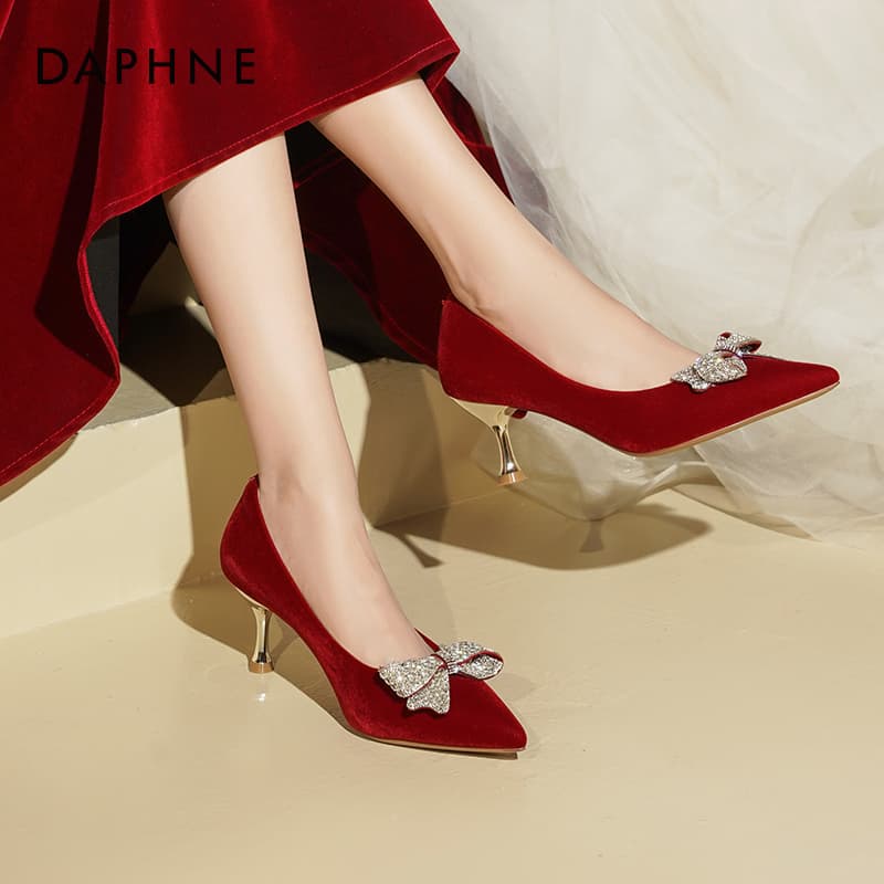 Туфли DAPHNE Высокие каблуки Low Топ Красный [Полностью стразами Бант] 6 см Женские - изображение 4