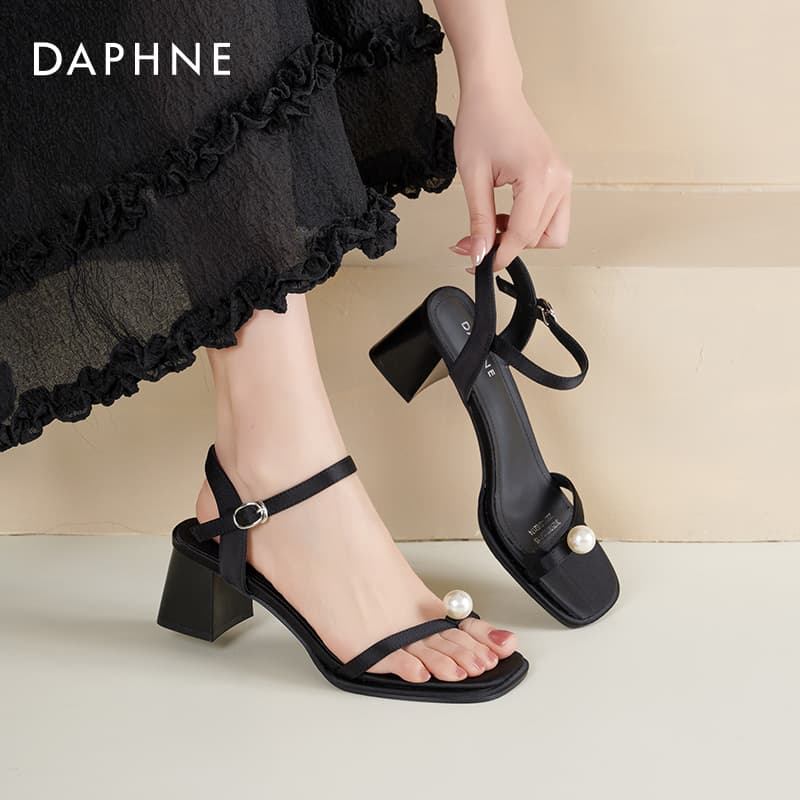 Шлёпанцы Daphne One Шнуровки Сандалии Женские - изображение 11