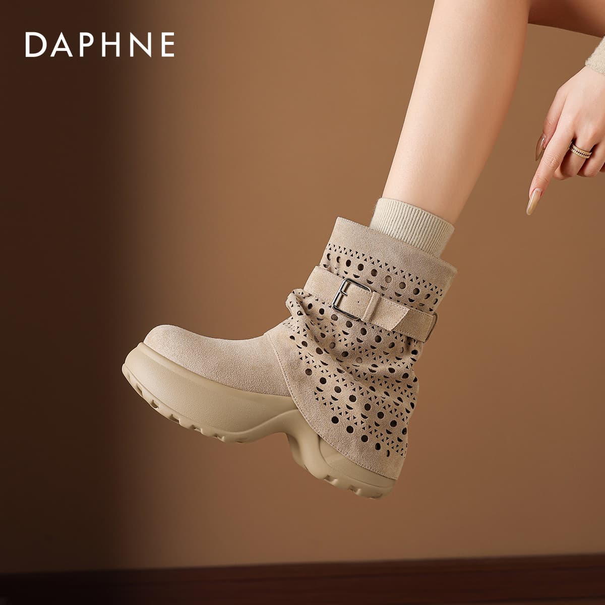 Сапоги DAPHNE Ботильоны Женские - изображение 4