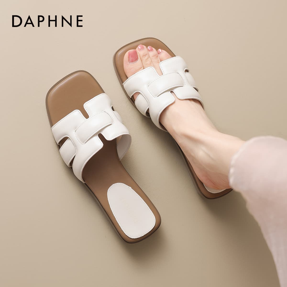 Сандалии DAPHNE Шлепанцы Бежевые Женские - изображение 6