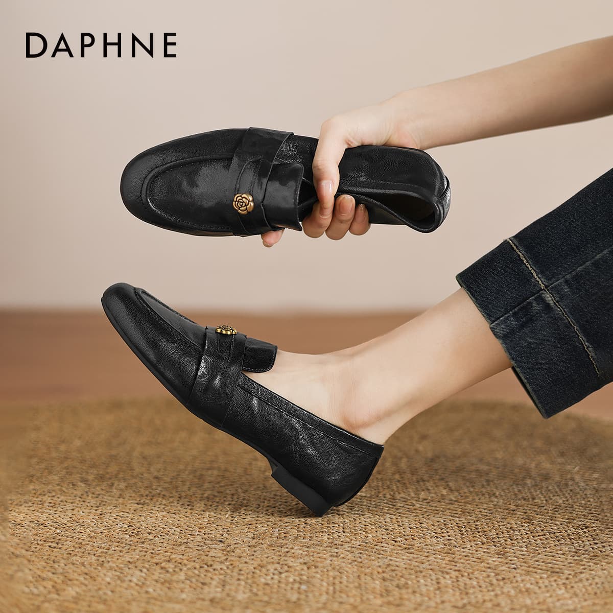 Лоферы Daphne Лоферы из синтетической кожи для женщин - изображение 6