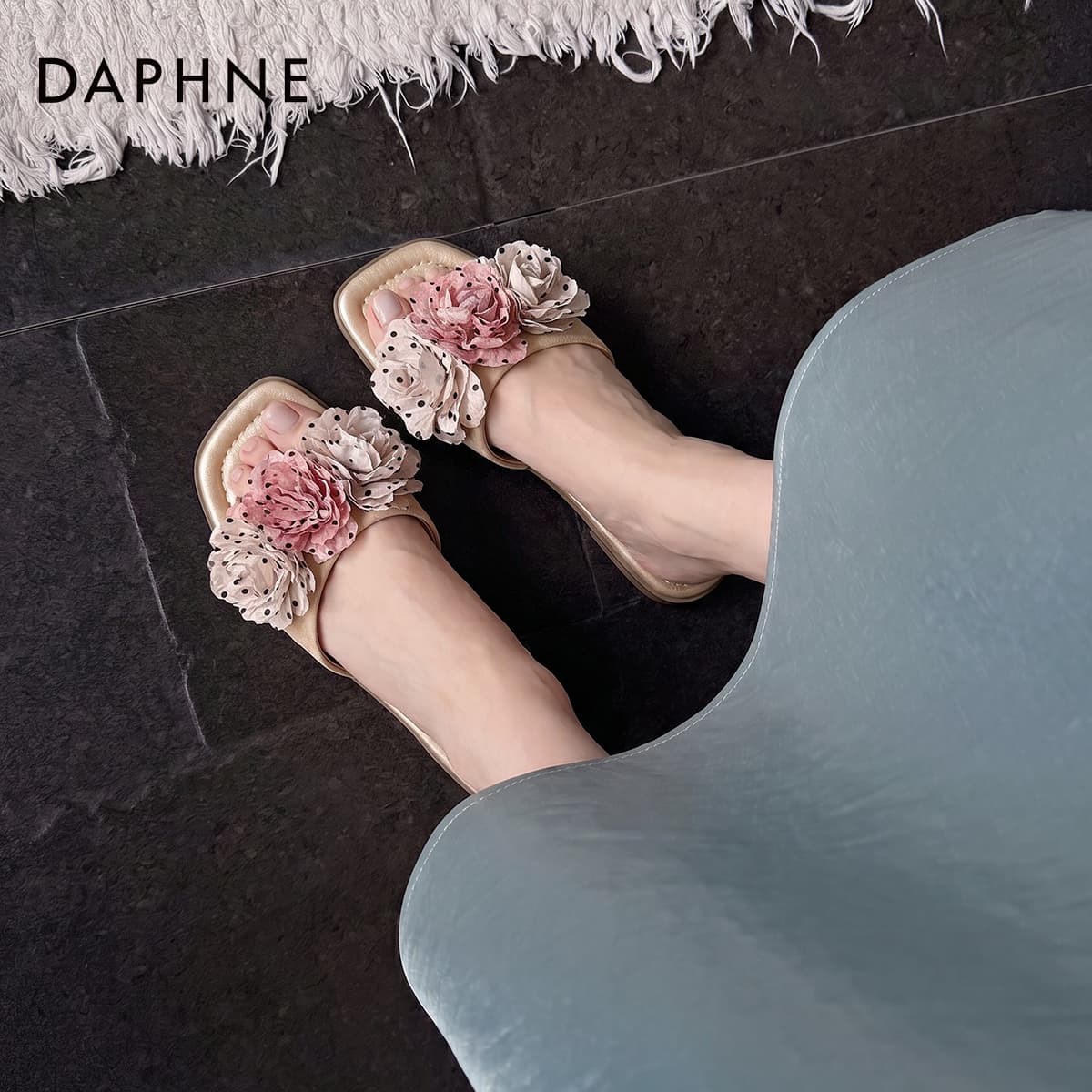 Сандалии Daphne Шлепанцы Женские - изображение 4