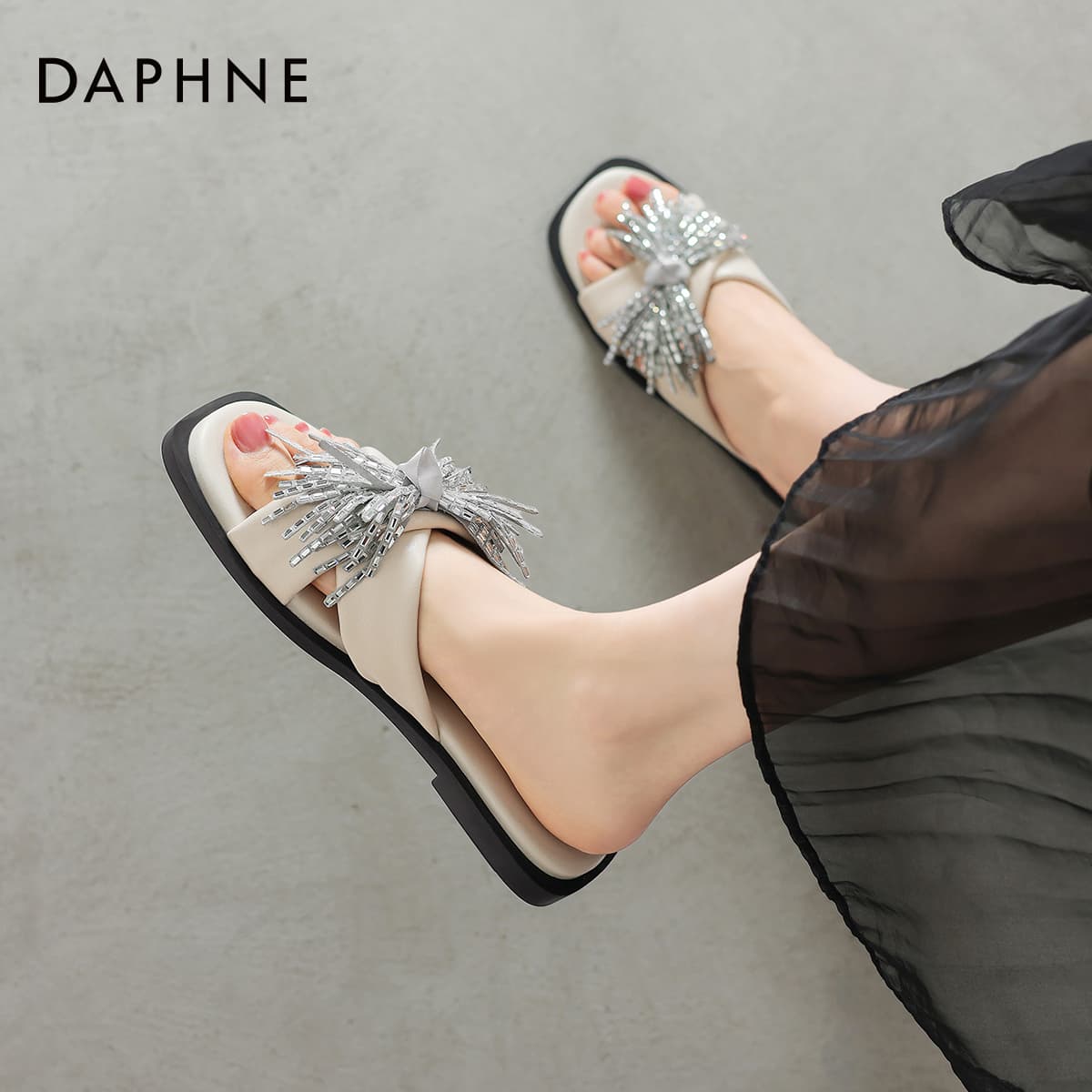 Сандалии Daphne Шлепанцы Женские - изображение 6