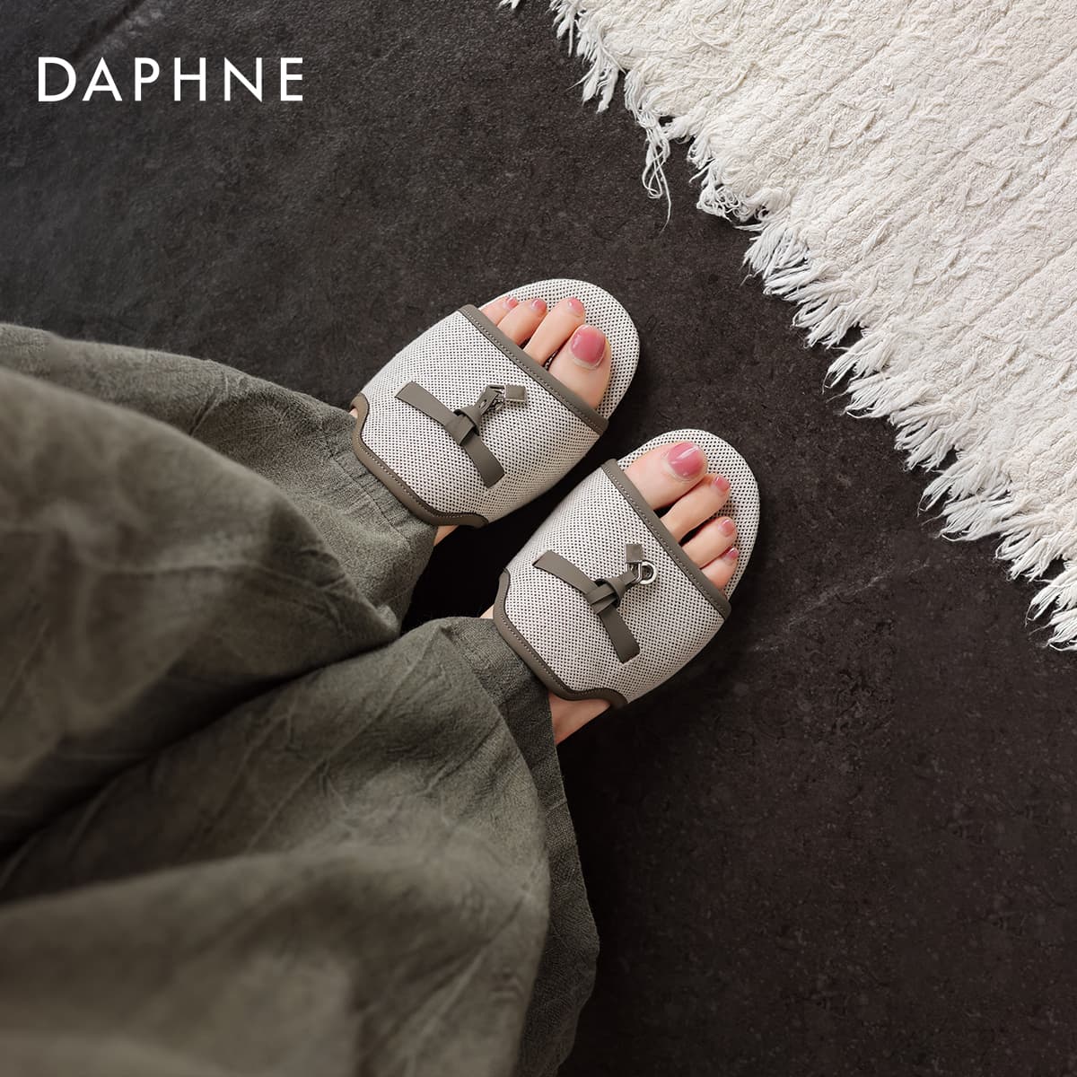 Сандалии Daphne Шлепанцы Женские - изображение 9