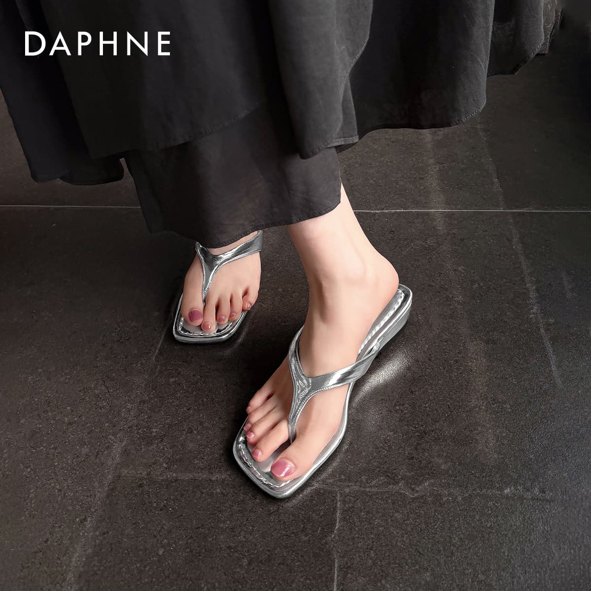 Шлёпанцы DAPHNE Шлепанцы Серебряные Женские - изображение 4