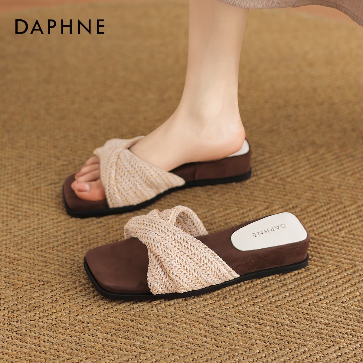 Сандалии DAPHNE Шлепанцы Бежевые Женские - изображение 6