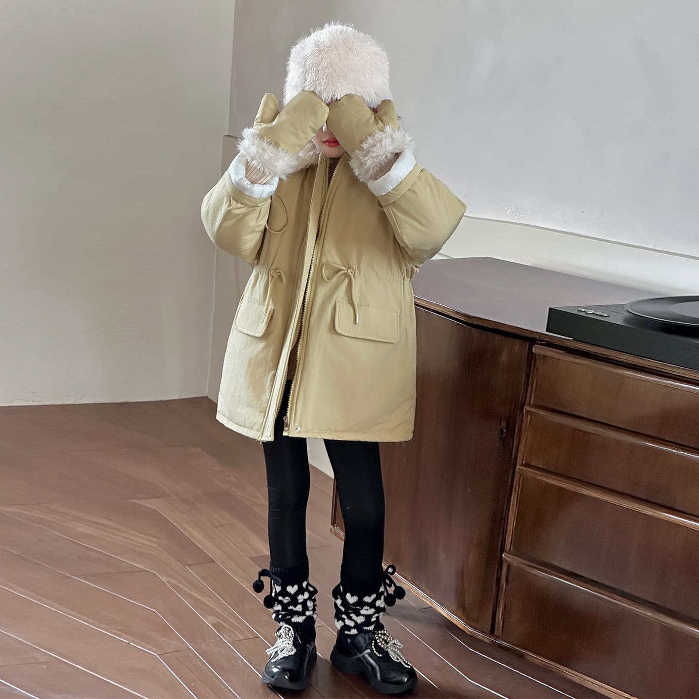 PIERRE CARDIN Хлопковый пуховик Утолщенный и с флисовой подкладкой Однотонный Отложной воротник Корейский стиль Детский - изображение 3