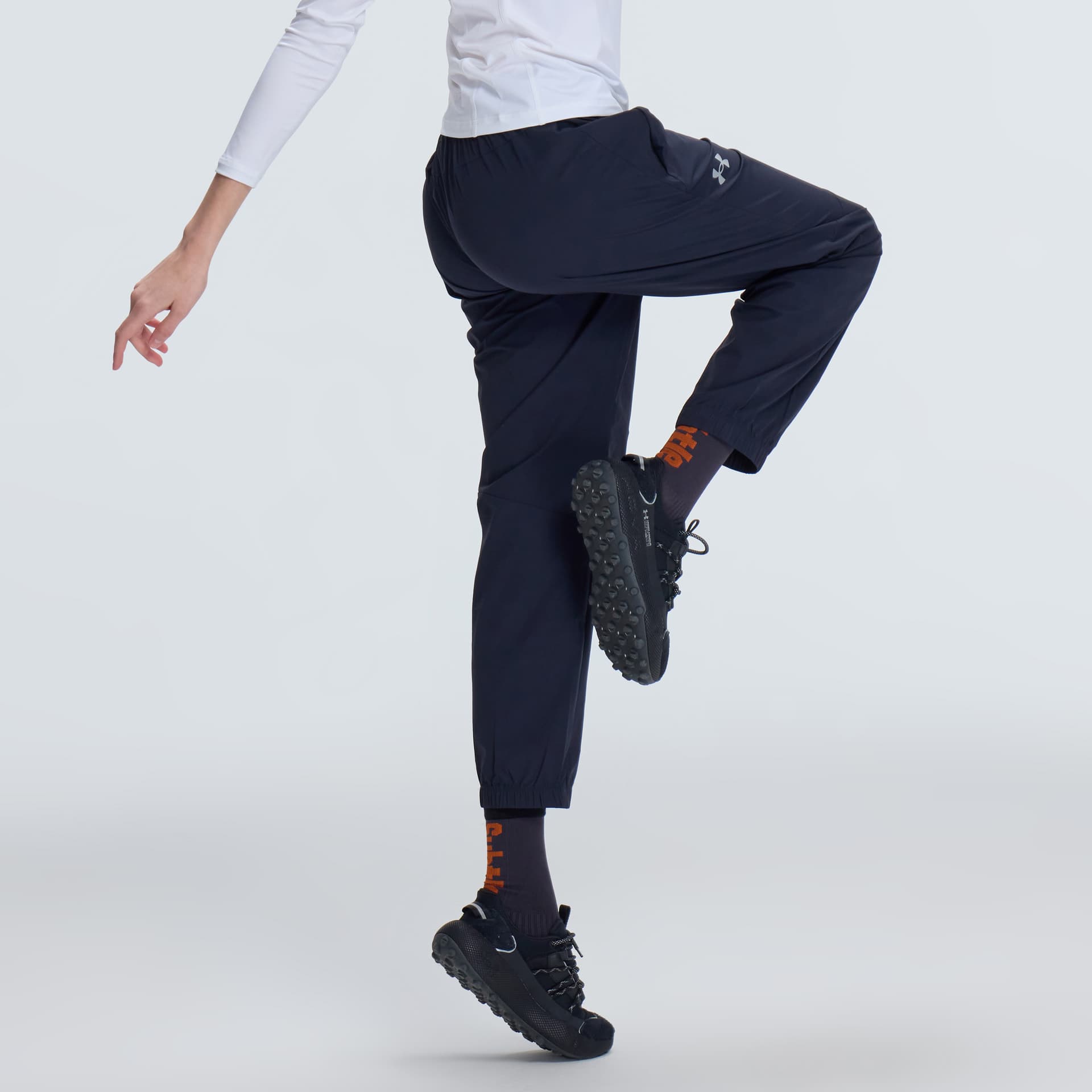 Штаны Under Armour Training Vent 2,0 Ткани вязаные Тренировочные брюки Унисекс Черный - изображение 6