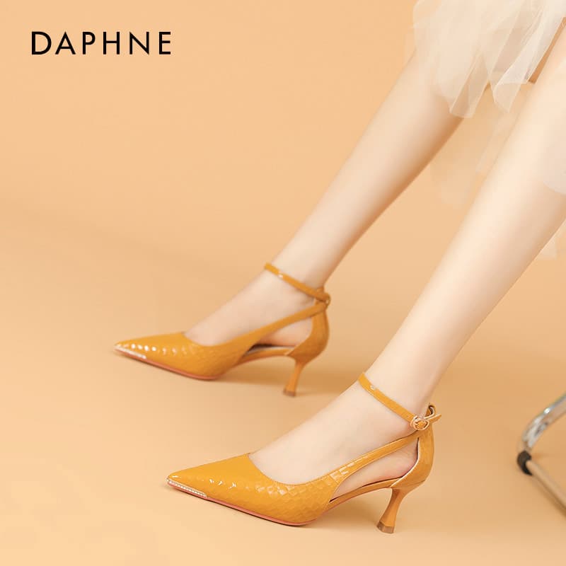 Шлёпанцы Daphne One Шнуровки Сандалии Женские - изображение 2