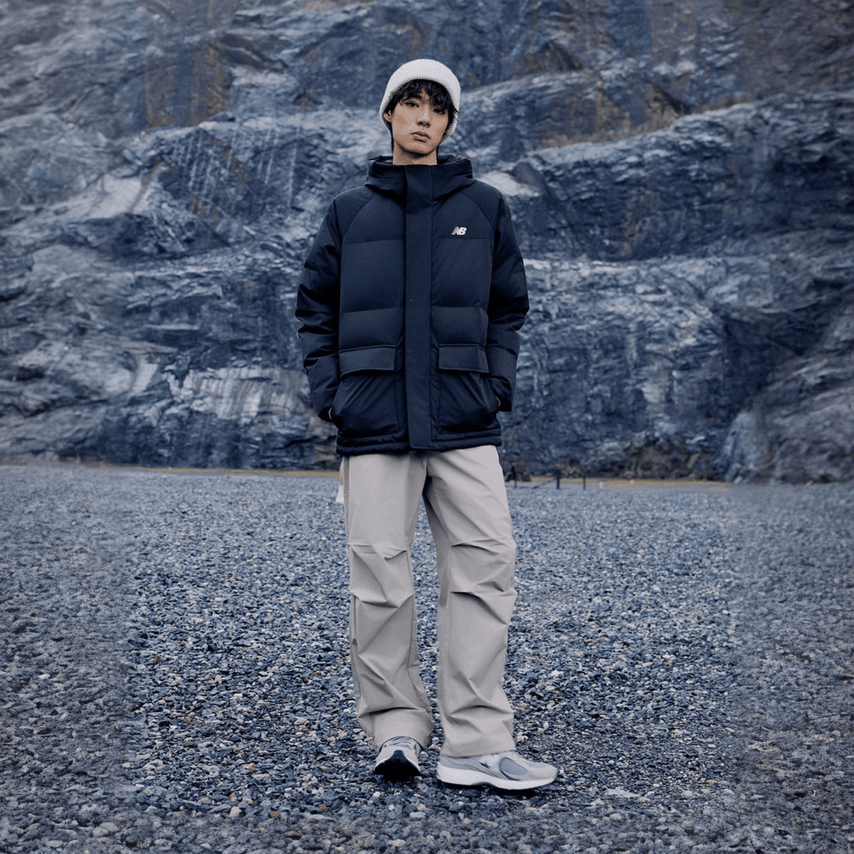 Зимняя куртка New Balance Пуховик Мужской Черный - изображение 3
