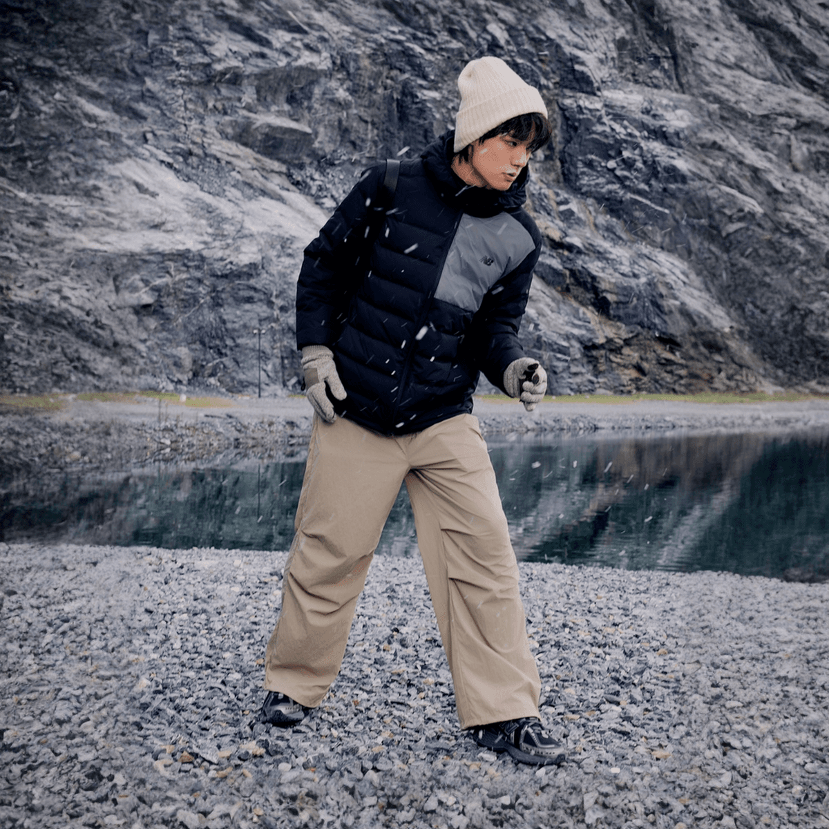 Зимняя куртка New Balance FW25 Мужской пуховик - изображение 4