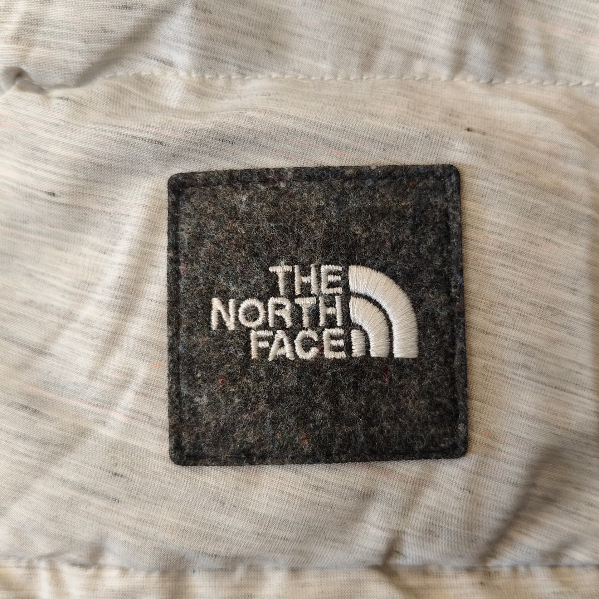 Зимняя куртка THE NORTH FACE 600 - изображение 6