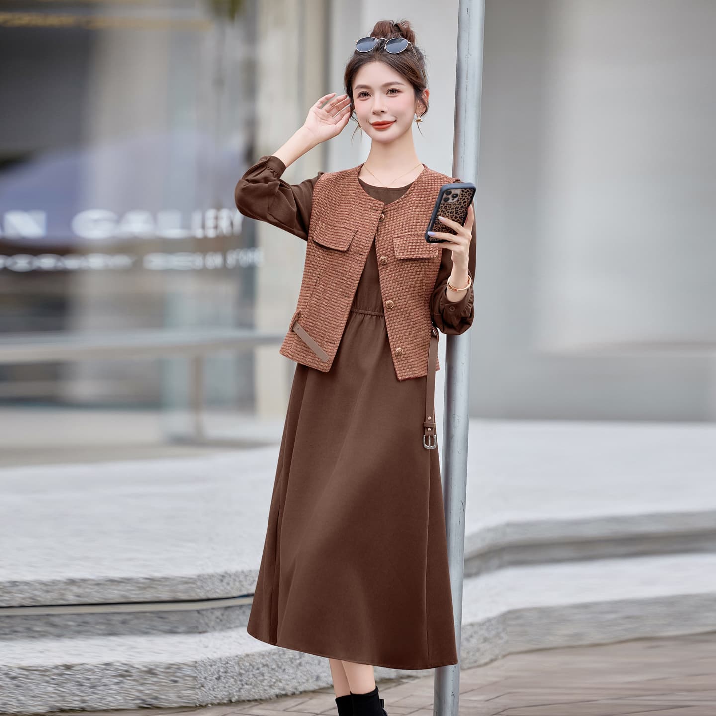 KAISER Slim Fit Vest & Skirt Set with Textured Check Pattern, Elegant Womens Outfit - изображение 3