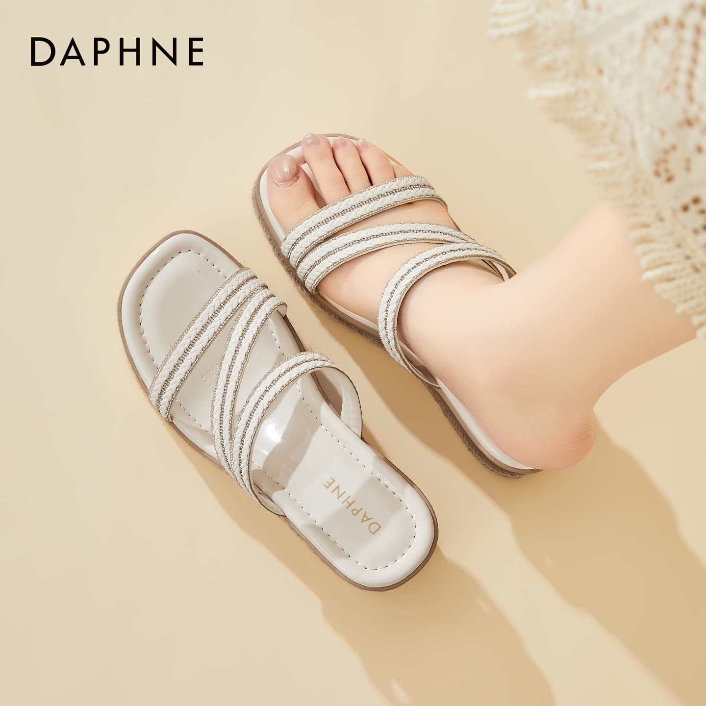 Сандалии Daphne Шлепанцы Женские - изображение 3