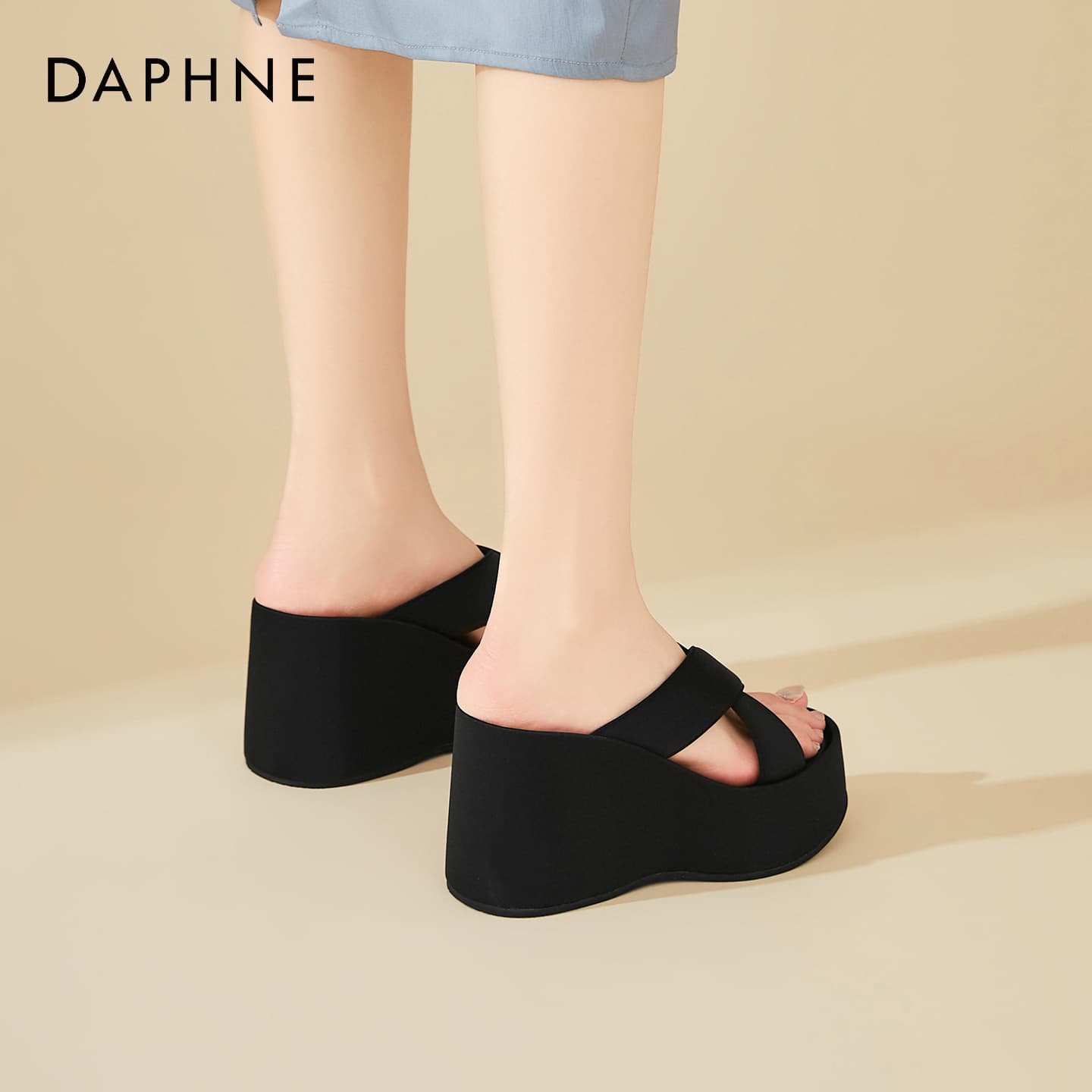 Сандалии Daphne Шлепанцы Женские - изображение 6