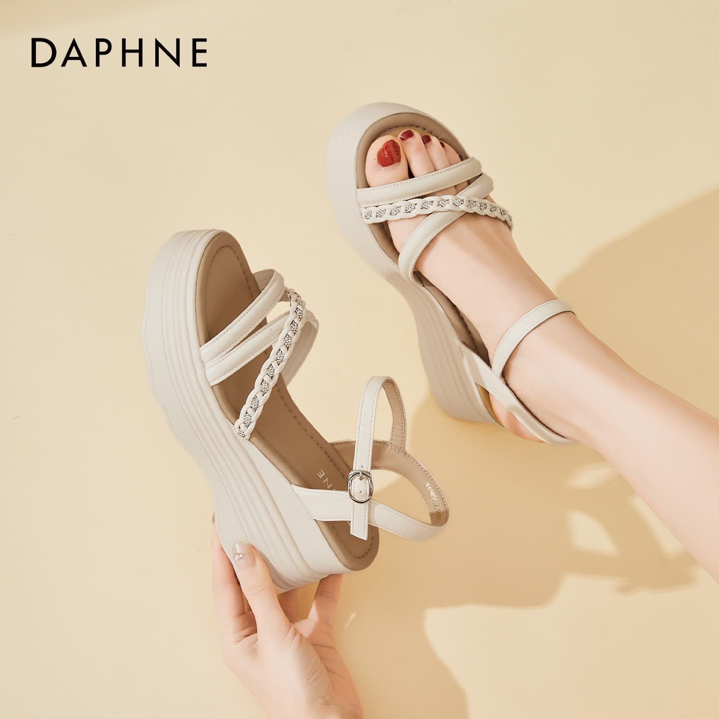 Шлёпанцы Daphne Синтетическая кожа Одиночные Шнуровые Сандалии Женские - изображение 6