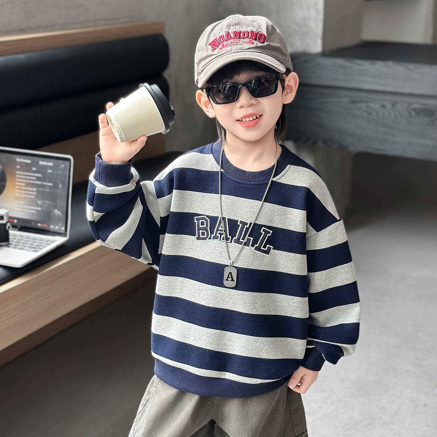 Кофта SHIBU 26557 Полосы Вышивка Свитшот Модель Темно-синий Kids Толстовки - изображение 3