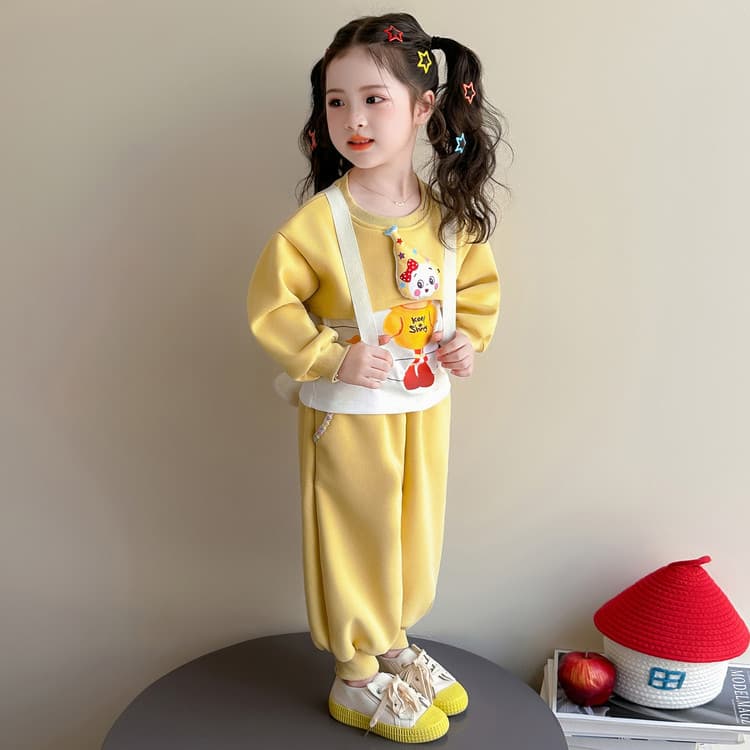 BOBBY ABLEY Желтый Kids Повседневные спортивные костюмы Наборы - изображение 4