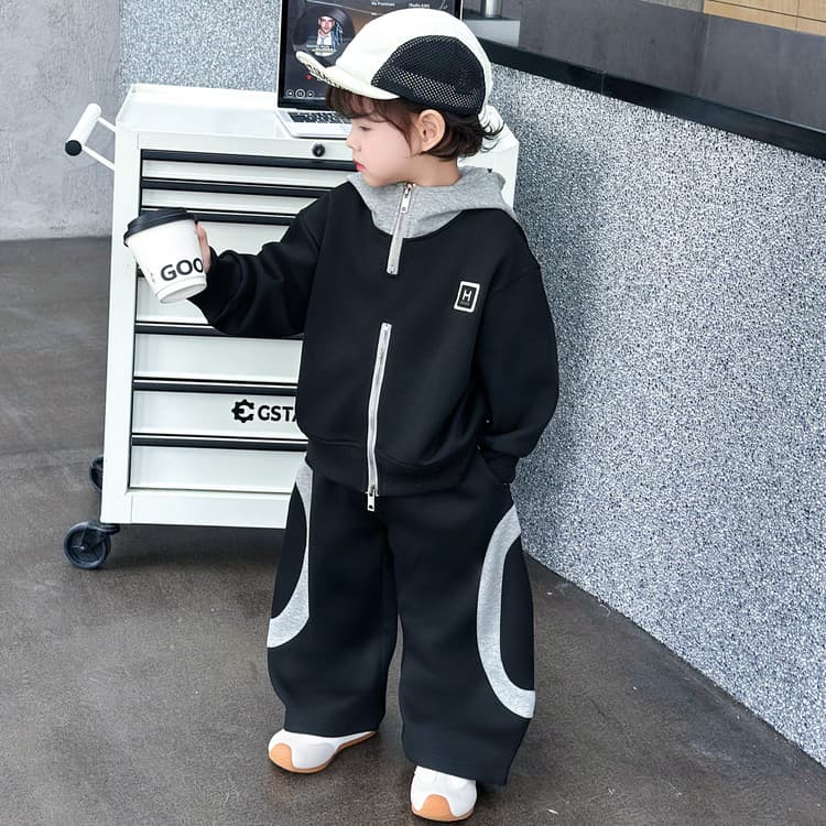 BOBBY ABLEY Черный Kids Повседневные спортивные костюмы Наборы - изображение 3