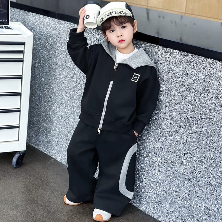 BOBBY ABLEY Черный Kids Повседневные спортивные костюмы Наборы - изображение 4