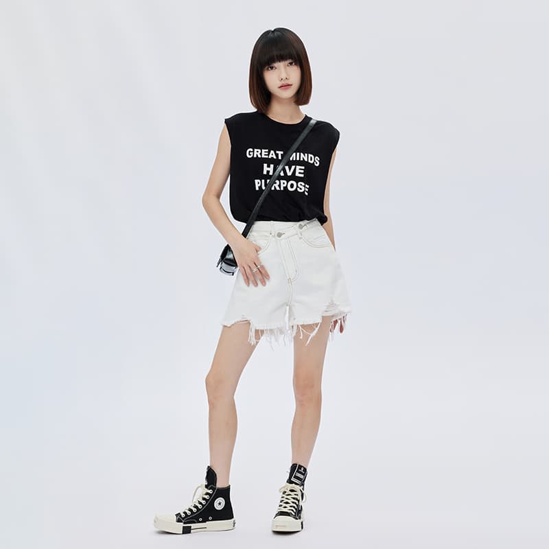 SOON FLOWER Distressed Denim Shorts White - изображение 4
