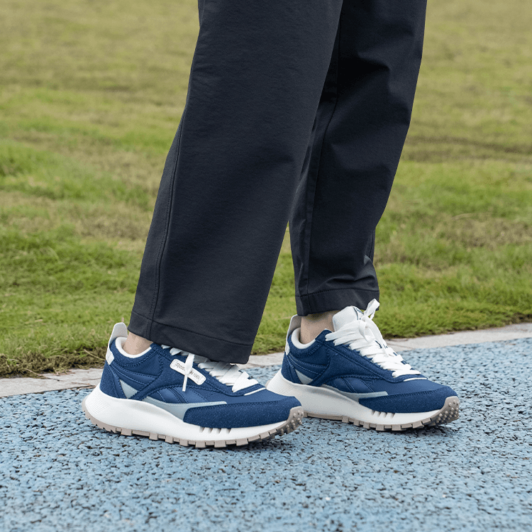 Кроссовки для бега REEBOK CL LEGACY W+ Низкие беговые кроссовки для унисекса цвет морской синий - изображение 7
