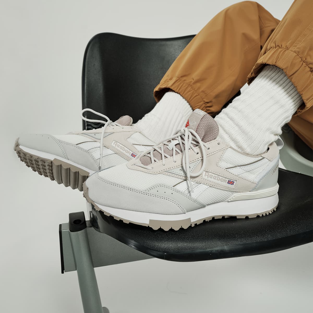 Кроссовки для бега Reebok LX2200 - изображение 5
