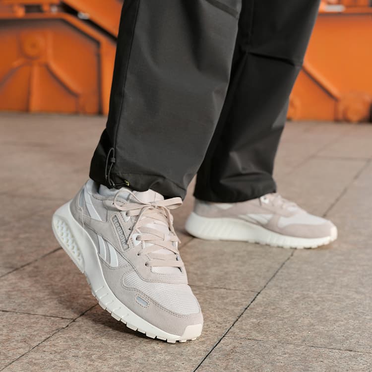 Кроссовки для бега Reebok Classic Leather HEXALITE - изображение 5