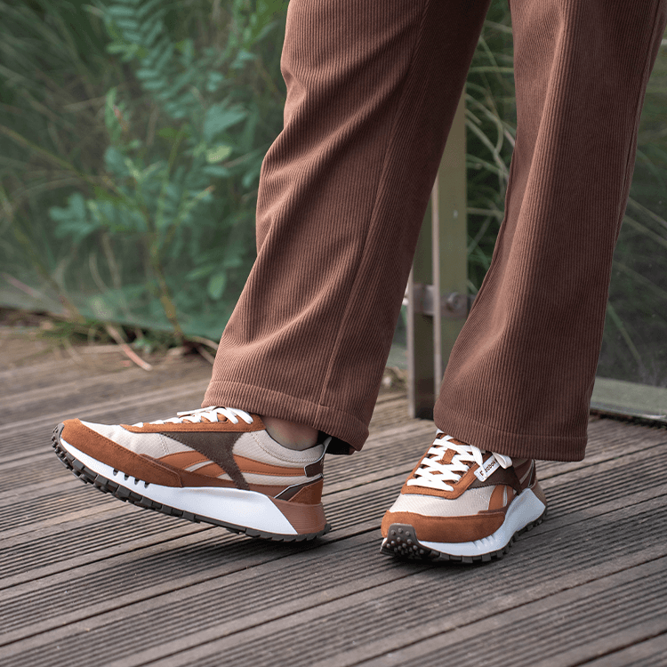 Кроссовки для бега REEBOK CL LEGACY W+ Низкие беговые кроссовки унисекс Светло-коричневые - изображение 7