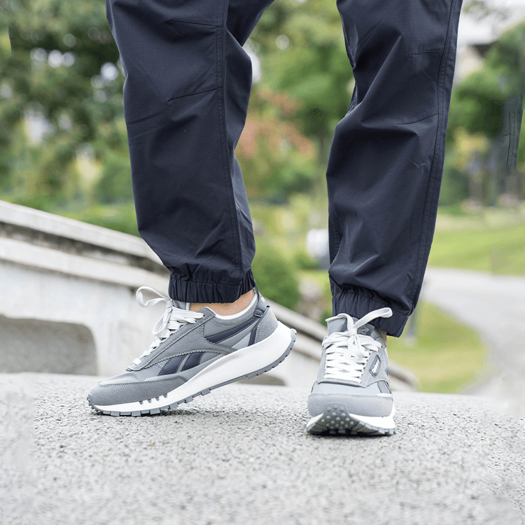 Кроссовки для бега Reebok CL LEGACY W+ Low Топ Беговые кроссовки Унисекс Серый - изображение 2