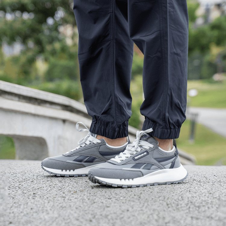 Кроссовки для бега Reebok CL LEGACY W+ Low Топ Беговые кроссовки Унисекс Серый - изображение 1