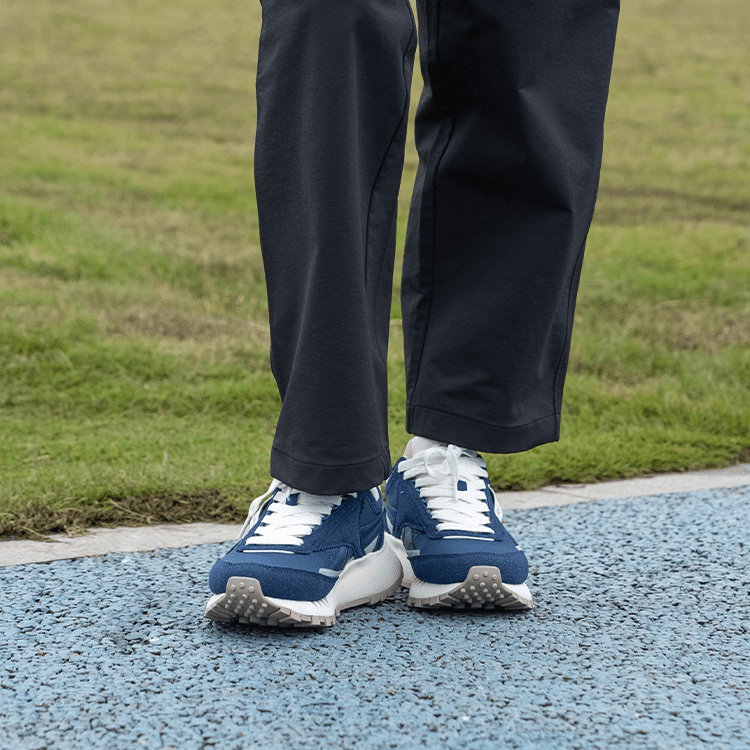Кроссовки для бега REEBOK CL LEGACY W+ Низкие беговые кроссовки для унисекса цвет морской синий - изображение 6