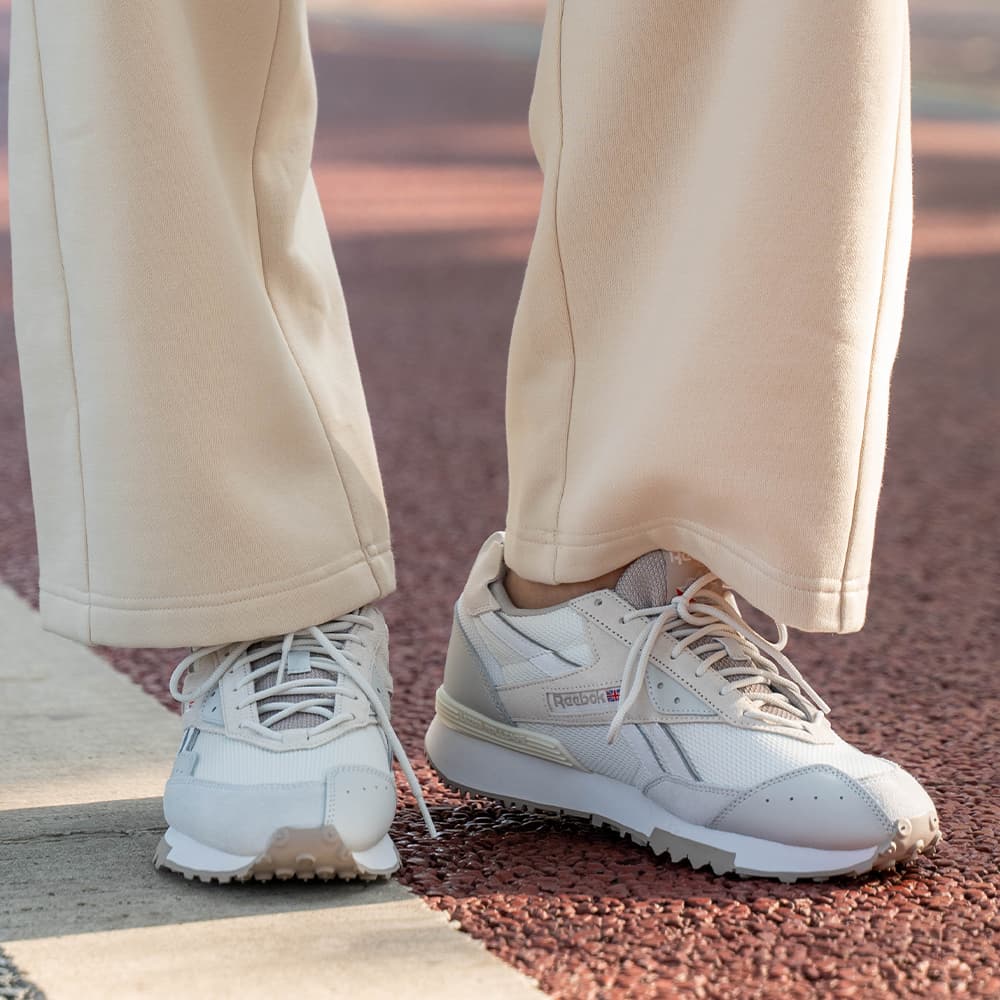 Кроссовки для бега Reebok LX2200 - изображение 8