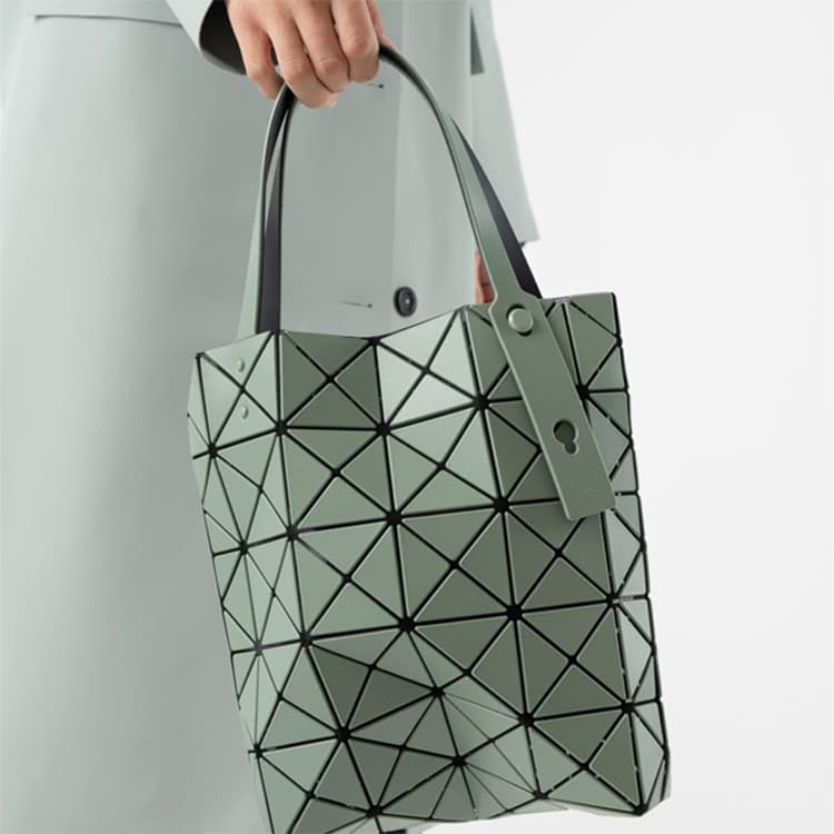 Мини-сумка ISSEY MIYAKE Lucent Boxy Tote - изображение 4