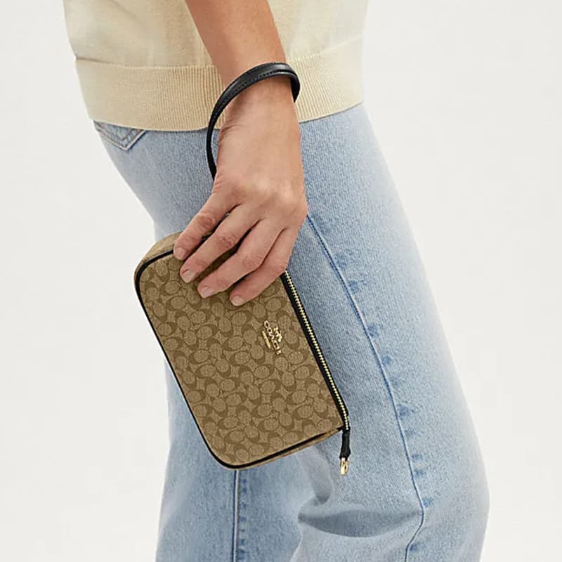 Мини-сумка COACH Nolita 19 - изображение 4