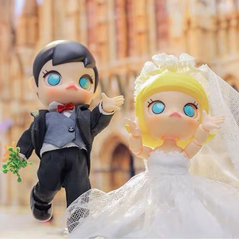 Фигурка POP MART x KENNY SWORKP MOLLY 14cm - изображение 2