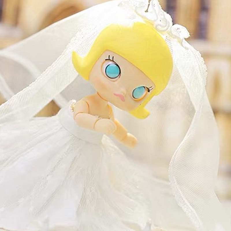 Фигурка POP MART x KENNY SWORKP MOLLY 14cm - изображение 4