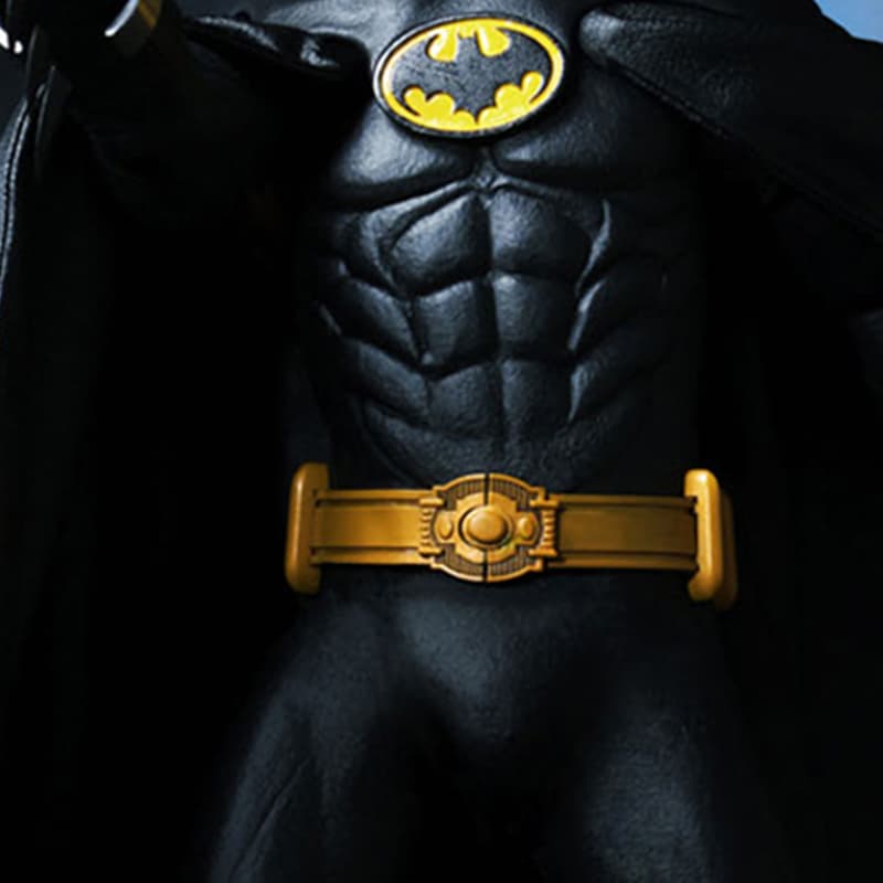 Фигурка Hot Toys Batman 1989 1:6 Scale Figure - изображение 4