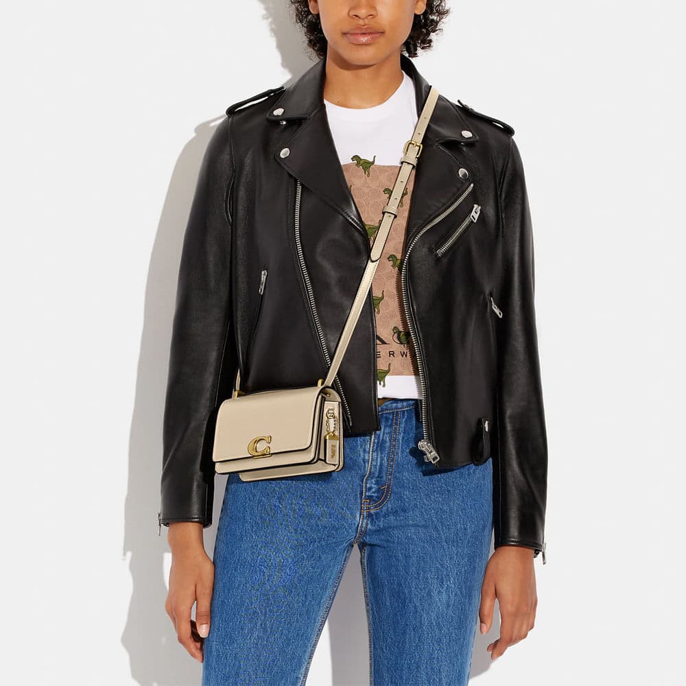 Сумка через плечо COACH Bandit 18 Ivory - изображение 5