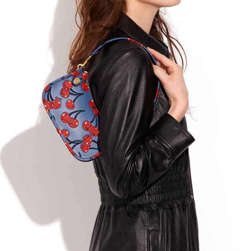 Мини-сумка COACH Swinger 20 - изображение 4