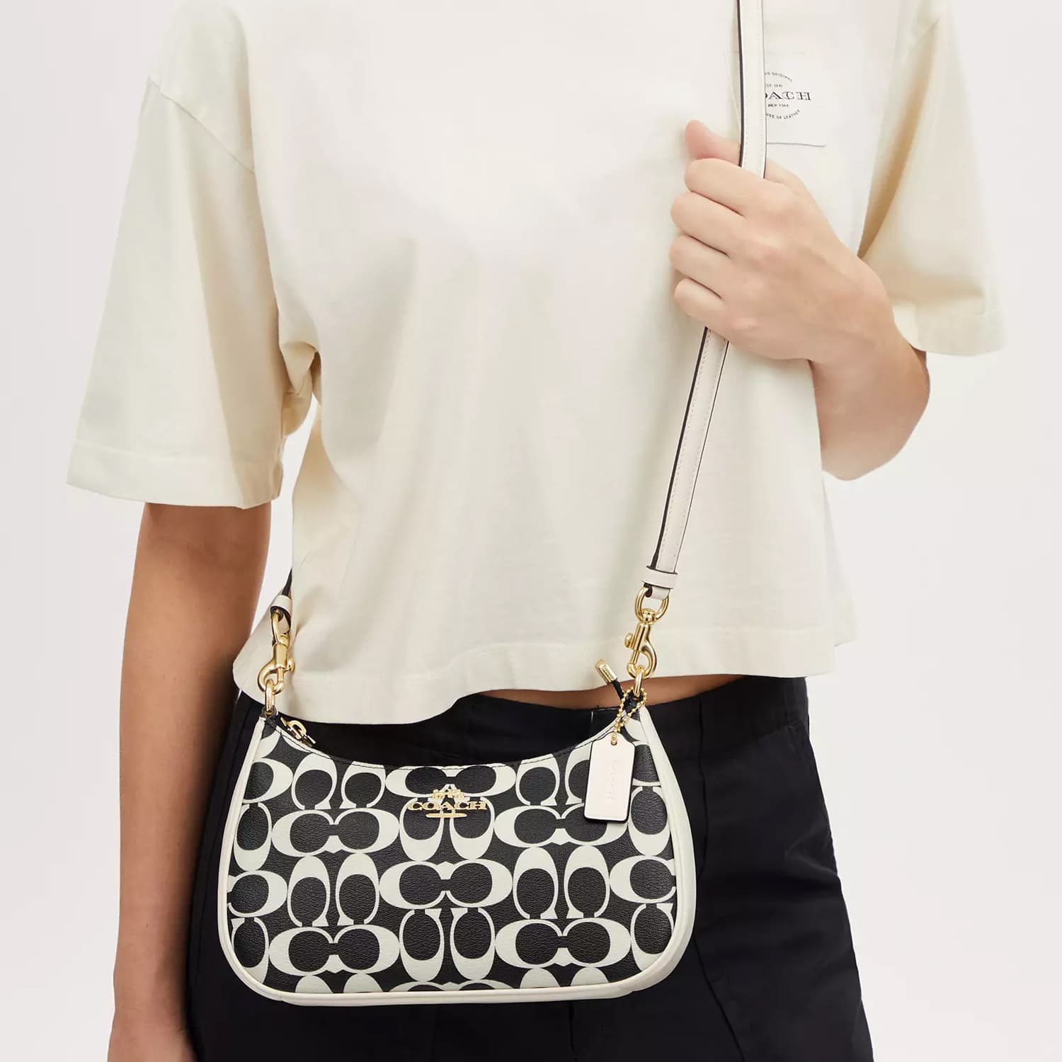 Сумка COACH Teri 24 Black - изображение 4