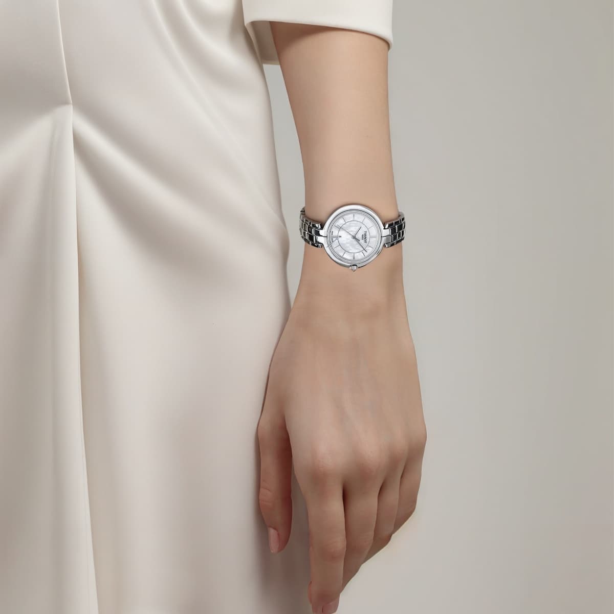 Часы TISSOT 30mm T094.210.11.111.00 - изображение 7