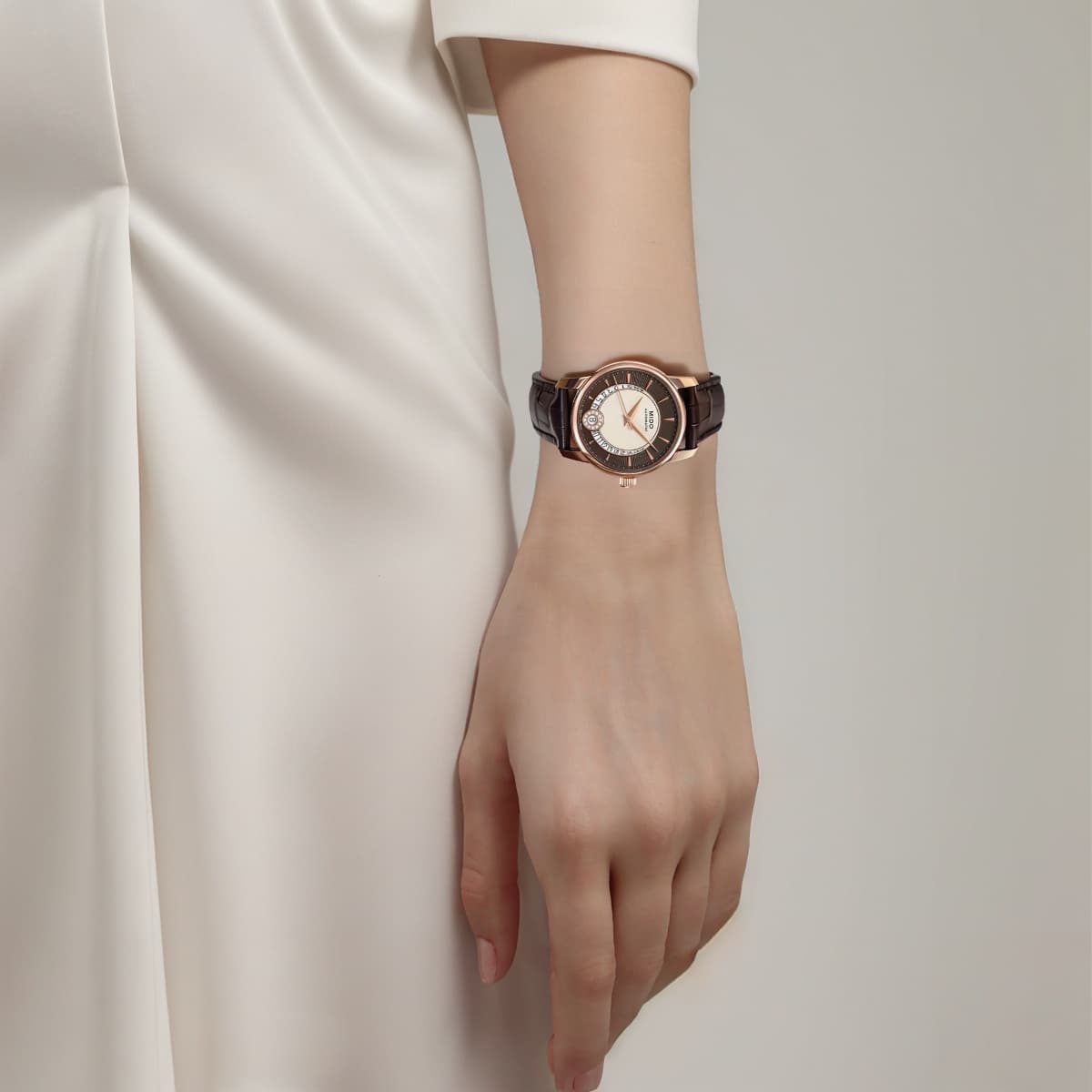 Часы MIDO 33mm M007.207.36.291.00 - изображение 4
