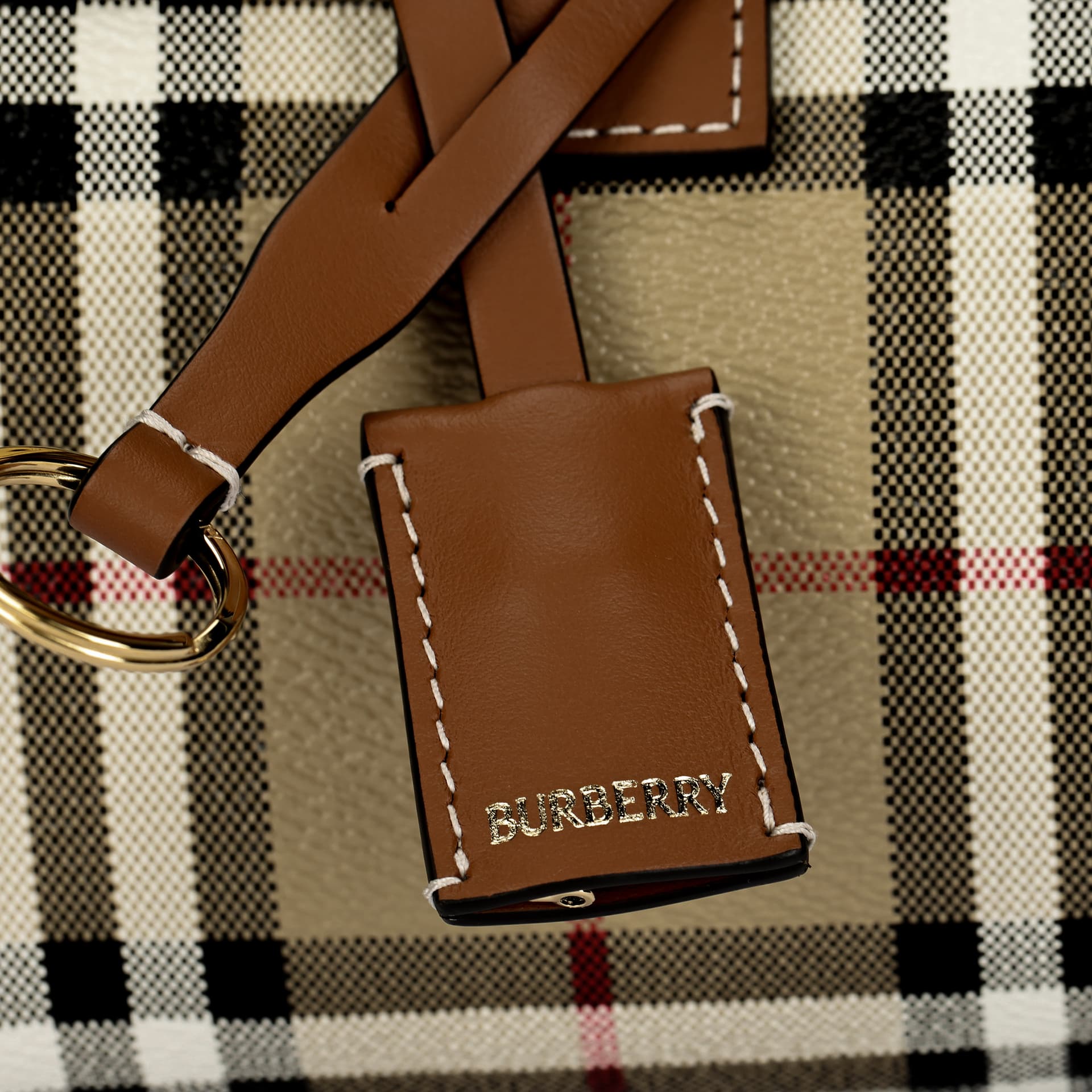 Сумка Burberry - изображение 11