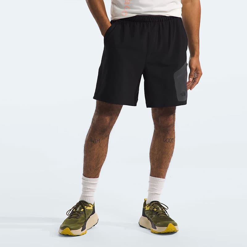 Тренировочные штаны THE NORTH FACE Mens Lightstride Shorts - изображение 3